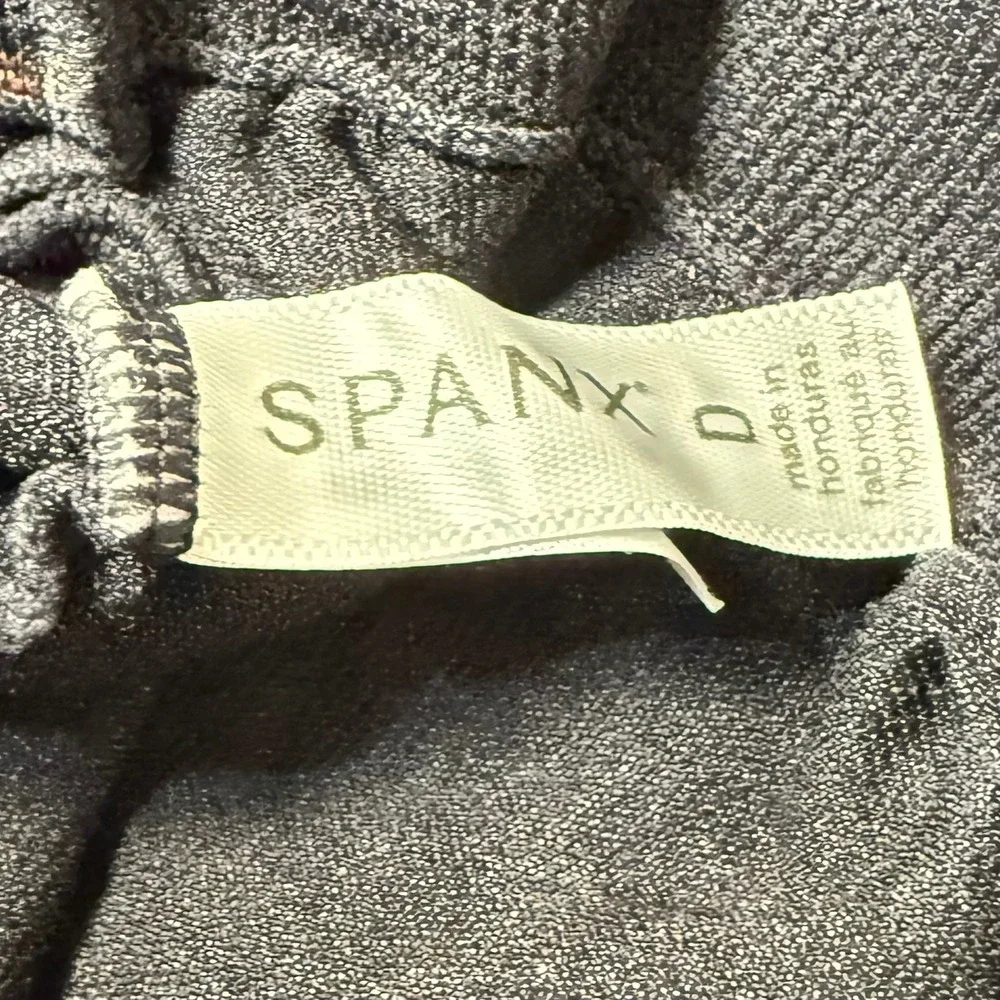 Spanx Tights‎ Womens Size D Black Shaping Opaque Compression Hosiery 20211